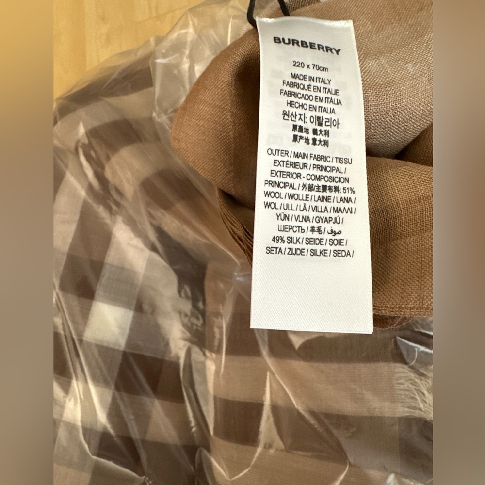 Burberry Tan Plaid Scarf - Picture 4 of 9